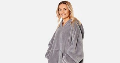 Amazon shoppers say £18 hooded blanket is 'better than Oodie' and slashes heating bills