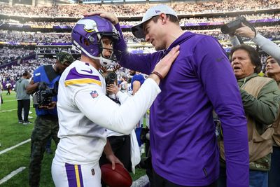Vikings players take to Twitter to show support for Damar Hamlin