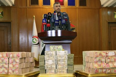 Iraq says ex-official returned fraction of stolen billions