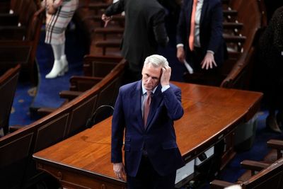 Kevin McCarthy loses second round of voting for House speaker amid GOP defections