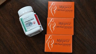 Retail pharmacies can offer abortion pills, FDA says