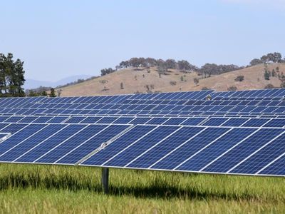 Unis get $41.5m for ultra low-cost solar