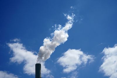 Germany lagging emissions goals despite renewables boom - think tank