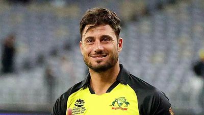 Marcus Stoinis becomes first Australian to sign for Sharjah Warriors