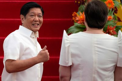 Marcos emphasizes economic ties on visit to China