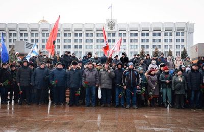 Russia blames slaughter of soldiers in Ukraine missile strikes on illegal mobile phone use