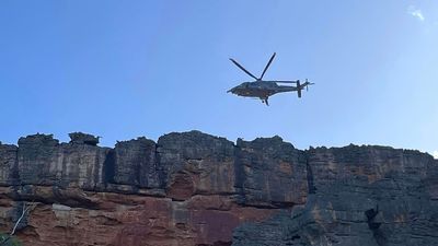 Victoria's SES and emergency services warn tourists to follow safety advice after spate of rescues