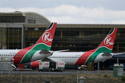 Shares in troubled Kenya Airways suspended for another year