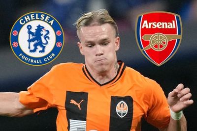 Arsenal forced to increase £60m Mykhaylo Mudryk bid after Chelsea signal interest