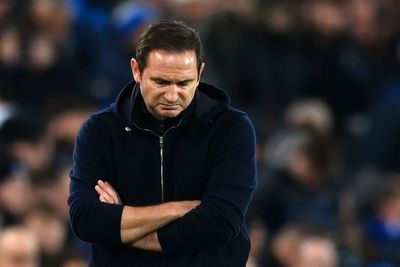 Frank Lampard planning for Man Utd clash despite Everton job hanging by a thread
