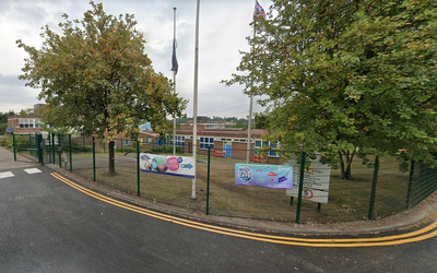 School closed after Army bomb disposal squad investigate suspicious items