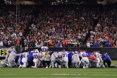 How fantasy football sites from Yahoo to ESPN are handling Week 17 scoring after Bills-Bengals postponement