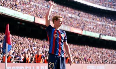 Football transfer rumours: De Jong to Manchester United saga returns?