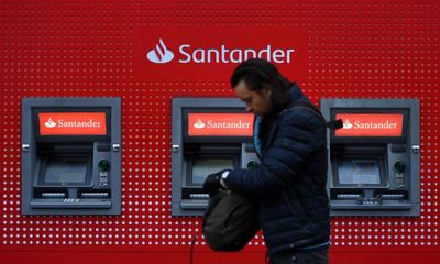 Santander UK drops 2:1 requirement for graduate scheme