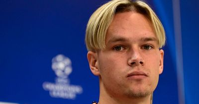 Mykhaylo Mudryk transfer latest: Arsenal make new offer as Chelsea evaluate record move