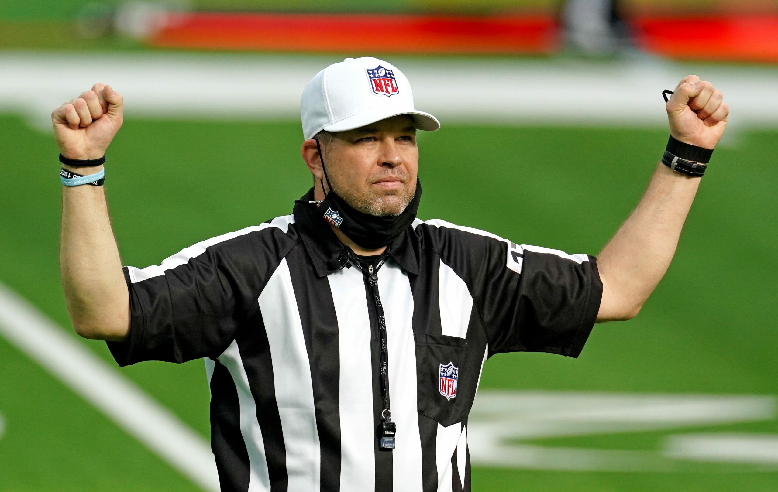 Officiating crews for the 2022 season – Football Zebras