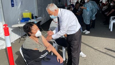 Western Sydney community leader Jamal Rifi takes down front yard COVID-19 clinic