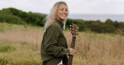 Flies set worries free for Georgie Winchester