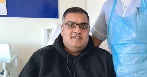 Dad woke up paralysed after 'food poisoning' turned out to be rare condition