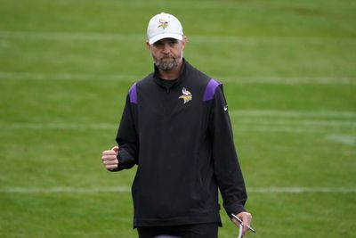 Vikings OC Wes Phillips on cleat issue: “It’s been addressed”