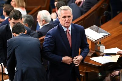 McCarthy gives ground to rebels in sink-or-swim US House speaker race
