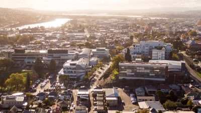 Tasmania forecast to have 79,000 more residents by 2033, with most living outside Greater Hobart