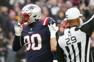 Patriots’ top 10 defensive players in Week 17, according to PFF
