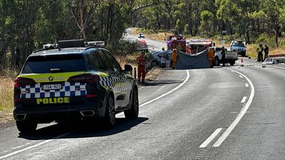 Crashes in Portarlington, Burwood East and Derrimal take Victoria's road toll to nine