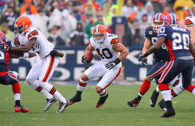Former NFL RB Peyton Hillis hospitalized after swimming accident