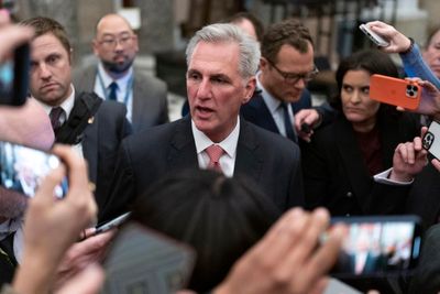 McCarthy offers deal to end standoff in House speaker fight