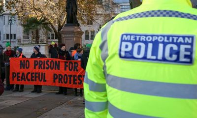 More than 100 writers sign letter in solidarity with jailed UK climate activists