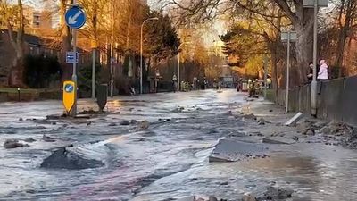 Video: Burst water main causes havoc in south-east London