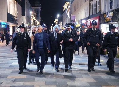 Met steps up patrols as robbers target schoolchildren returning after Christmas break