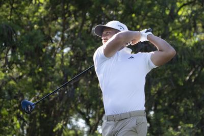 Xander Schauffele battling ailing back at Sentry Tournament of Champions