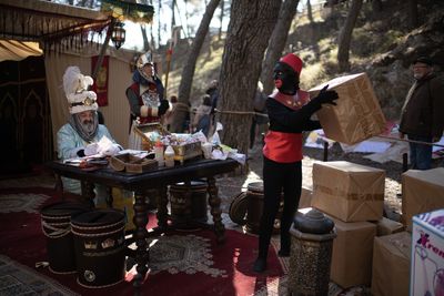 Despite outcry, Christmas blackface parade celebrated in Spain