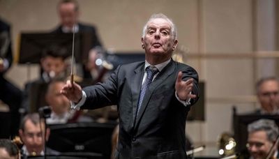 Daniel Barenboim resigns post with Berlin Staatsoper after 30 years