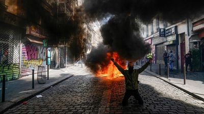 Ultra-right march banned as Paris braces for return of the Yellow Vests
