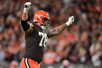 Browns rule out Jack Conklin, Isaiah Thomas vs. Steelers