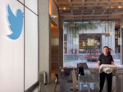 Hackers reportedly compromise 200 million Twitter users’ details