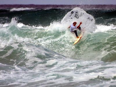 Young man missing after surf beach rescue