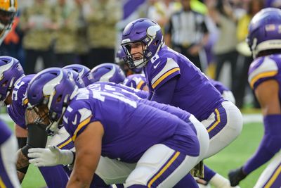 Vikings Chris Reed to start, plan to rotate out starters vs. Bears