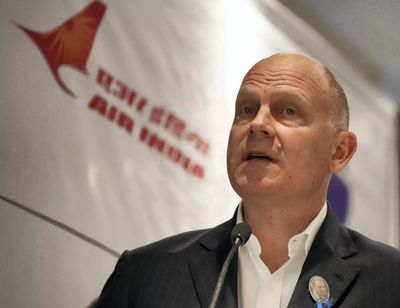 AI CEO tells crew to stick to rules even if issue is settled