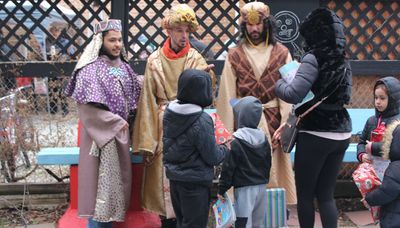 Three Kings Day celebrations in Chicago include toy and bicycle drive, sold-out bakeries