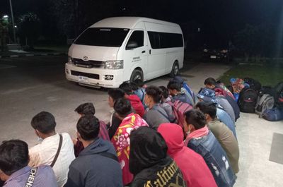 29 illegal migrants crammed inside van, four smugglers arrested