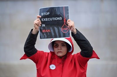 Iran executes two more men in connection with protests