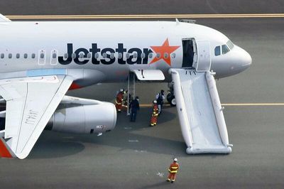 Bomb threat forces Jetstar flight to make emergency landing
