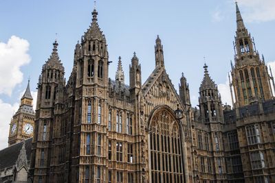 Delays to Westminster renovation costing £2.5 million per week