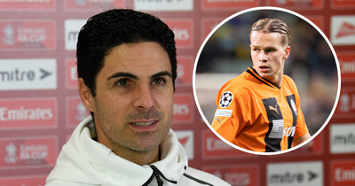 Mikel Arteta hints Mykhaylo Mudryk's dream Arsenal move can happen after supporting player power