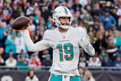 Who the experts are taking in Dolphins vs. Jets in Week 18