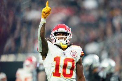 Best Twitter reactions from Chiefs’ Week 18 victory over the Raiders